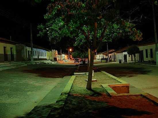 VISTA NOTURNA DE TRIUNFO DO SINCOR-BA-FOTO:FLORY.FILHO - TRIUNFO DO SINCOR - BA