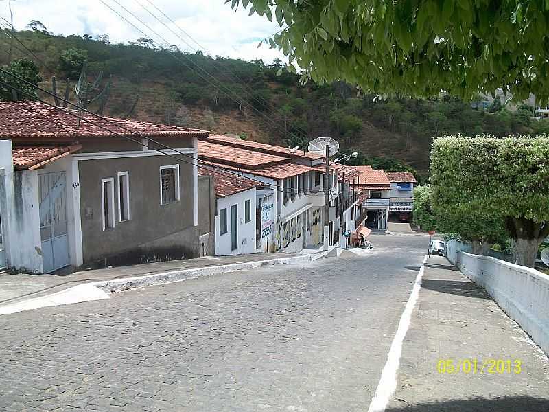 UBARA-BA-LADEIRA NO CENTRO-FOTO:JOAO MENDES - UBARA - BA