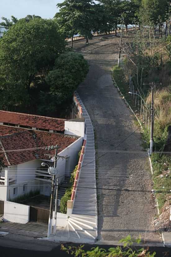 LADEIRA QUE DA ACESSO AO MIRANTE EM MACEI-FOTO:CHARLES NORTHRUP - MACEI - AL