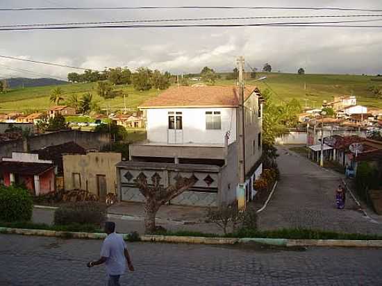 VARZEDO RUA MANOEL FRANCISCO POR FLAVIO A VEJAR - VARZEDO - BA