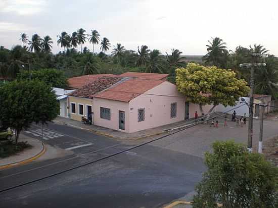 CRUZAMENTO DAS RUAS SANTO ANTNIO COM EXPEDITO FARIAS EM ACARA-CE-FOTO:ERASMOANDRADE - ACARA - CE
