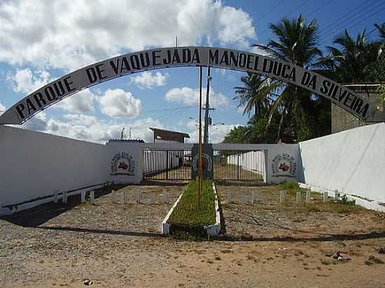 ENTRADA DO PARQUE DE VAQUEJADA MANOEL DUCA DA SILVEIRA EM ACARA-CE-FOTO:ERASMOANDRADE - ACARA - CE