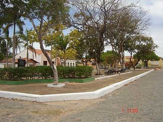 PRAA PE.ANTNIO TOMZ NO CENTRO DE ACARA-CE-FOTO:ERASMOANDRADE - ACARA - CE