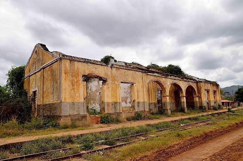 GUA VERDE-CE-ANTIGA ESTAO FERROVIRIA-FOTO:ARAGO - GUA VERDE - CE