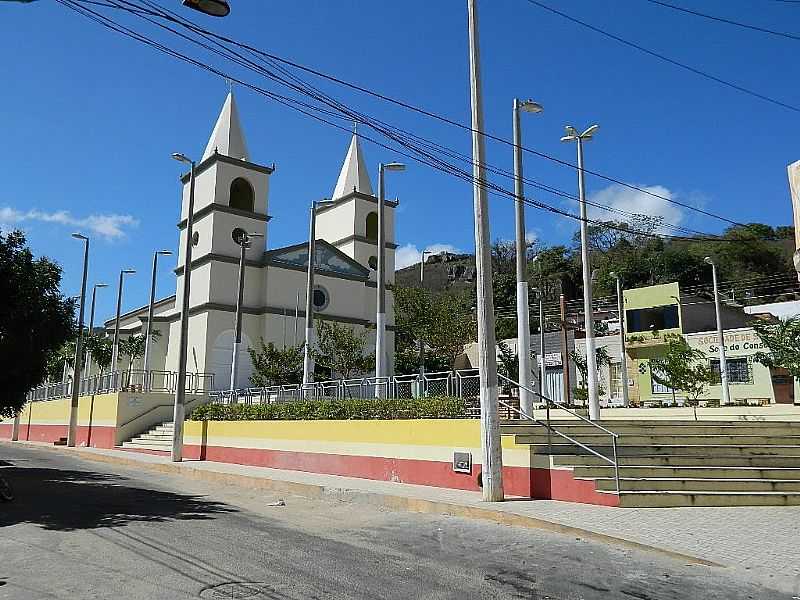 ALCNTARAS-CE-PRAA E MATRIZ DE N.SRA.DO PERPTUO SOCORRO-FOTO:JOS ALCNTARA - ALCNTARAS - CE