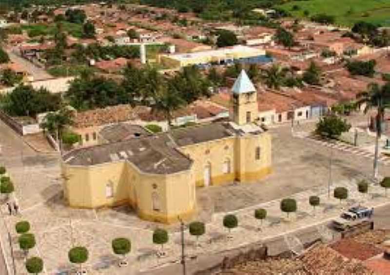 ALTANEIRA-CE-MATRIZ DE SANTA TEREZA DVILA-FOTO:PARACATUMEMORIA.WORDPRESS.COM  - ALTANEIRA - CE