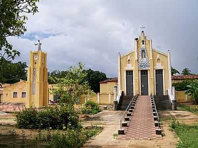 IGREJA E TORRE DO RELGIO-FOTO:MINOSOUZA  - ANTNIO DIOGO - CE