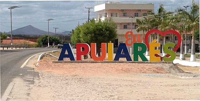 LETREIRO NA ENTRADA DA CIDADE, POR SANDRA MARIA MATOS CARNEIRO - APUIARS - CE