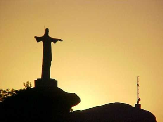 NOSSO CRISTO, POR EVELINE DIAS DOS SANTOS - ARACATIAU - CE