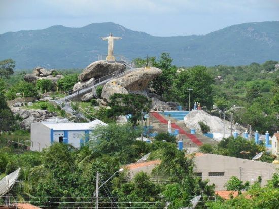 SANTURIO DE NOSSA SENHORA DE FTIMA, POR EVELINE DIAS DOS SANTOS - ARACATIAU - CE