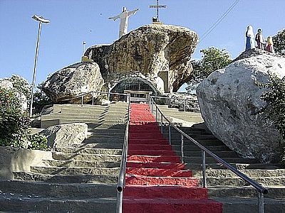 SANTURIO DE N. S. DE FTIMA EM ARACATIAU, POR DANNIEL DUARTTE. - ARACATIAU - CE