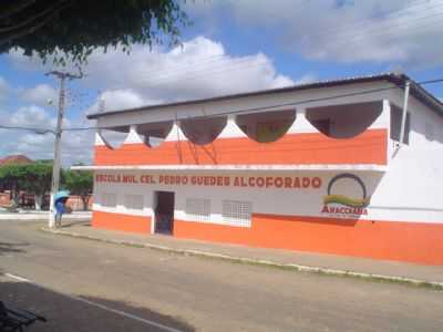 ANTIGO COLGIO DA CNEC. ATUALMENTE  A ESCOLA MUNICIPAL CEL.PEDRO G. ALCOFORADO, POR LUSMAR PAZ / LUSMARPAZLEITE2@HOTMAIL.COM - ARACOIABA - CE