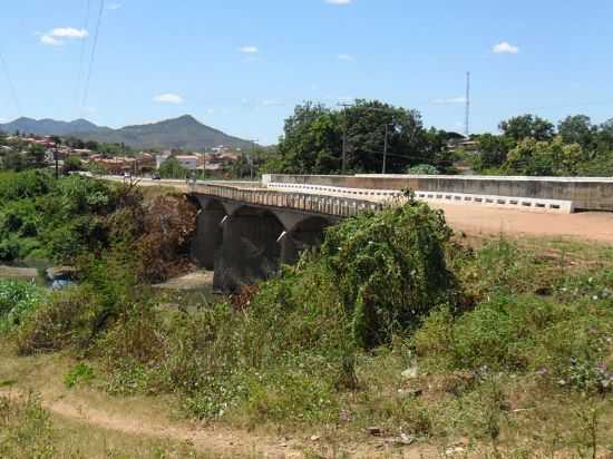 FOTO RAFAEL OLIVEIRA-PONTE SOBRE RIO ARACOIABA-CE, POR CARLOS BLEMAR SILVEIRA - ARACOIABA - CE