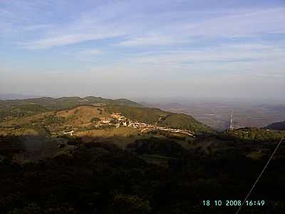 VISTA DO PICO DO MUSSU EM ARATUBA, POR HENRIQUE GERMANO. - ARATUBA - CE