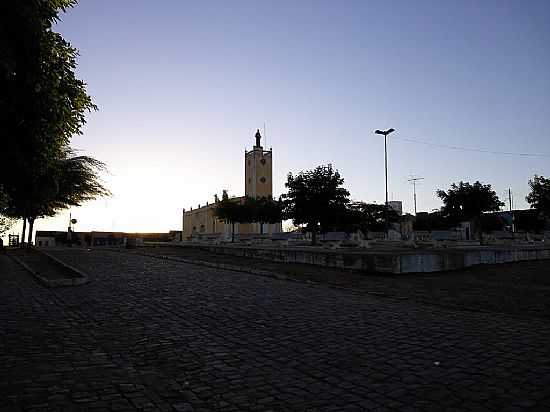 PRAA E IGREJA MATRIZ DE BARO DE AQUIRAZ-CE-FOTO:THIAGO DOS PASSOS - BARO DE AQUIRAZ - CE