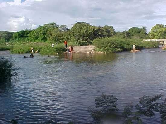 ENCONTRO DOS RIOS INHUU E PIAUS, POR F. JOS - BARRA DO SOTERO - CE