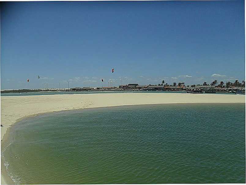BARRA NOVA-CE-PRAIA E A CIDADE-FOTO:JEAN LIRA - BARRA NOVA - CE