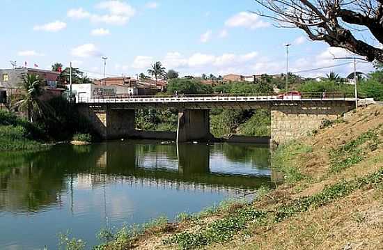 PONTE SOBRE O RIO BOA VIAGEM-FOTO:IVO DIAS - BOA VIAGEM - CE