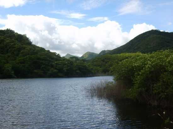 AUDE DO CAPINHA,SERRA DA UMBURANA, POR FRANCISCO NASCIMENTO - CANIND - CE
