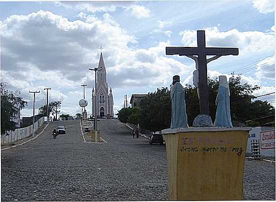 VIA SACRA DO MONTE,COM INCIO NA IGREJA DE N.SRA.DAS DORES E TRMINO NA ERMIDA DO MONTE(IGREJA DE CRISTO REI),EM CANIND-CE - CANIND - CE