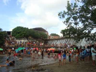 ULTIMO DIA DE CARNAVAL NO BALNERIO 2010, POR PAULO ARTMIO - CARNAUBAL - CE