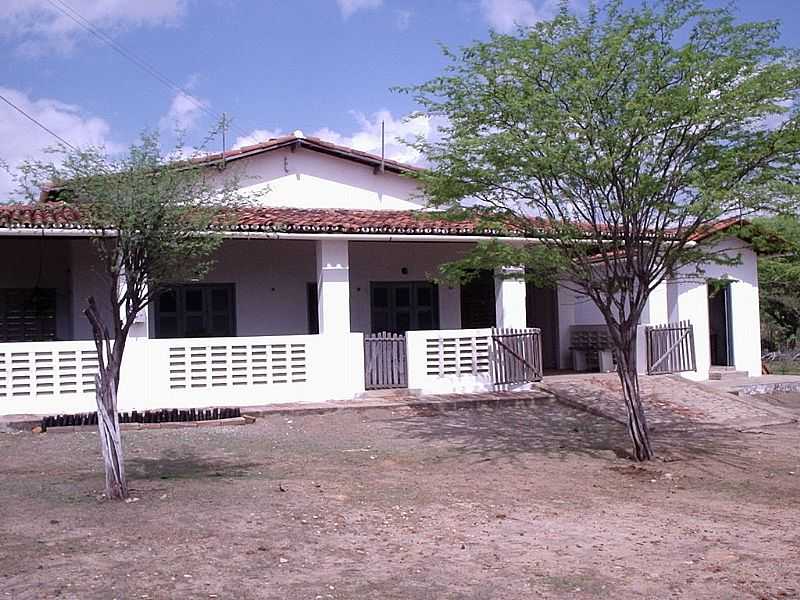 CARRAPATEIRAS-CE-CASA DE FAZENDA TPICA DO SERTO-FOTO:CARLOS.DIEGO2  - CARRAPATEIRAS - CE