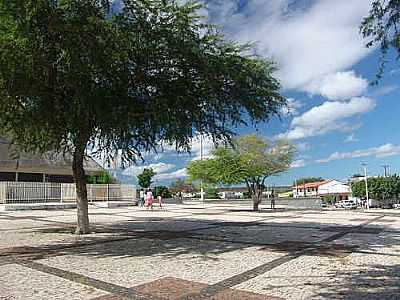 PRAA DA IGREJA DE CHOROZINHO POR JANHH - CHOROZINHO - CE