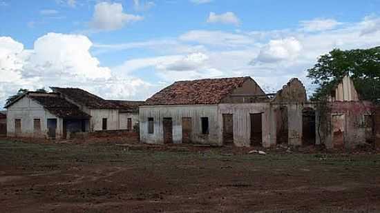 RUINAS DE CASAS EM COCOCI-FOTO:THIAGO DOS PASSOS - COCOCI - CE