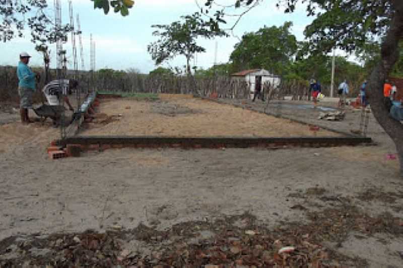 CRREGO DOS FERNANDES-CE-CONSTRUO DA IGREJA-FOTO:FOLHAGOSPELARACATIENSE - CRREGO DOS FERNANDES - CE