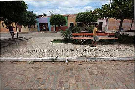 FLAMENGO-CE-CENTRO DA CIDADE-FOTO:SABOEIROEXISTE.BLOGSPOT. - FLAMENGO - CE