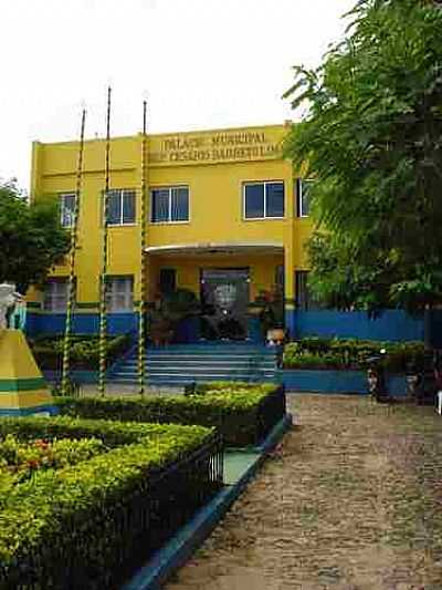 PREFEITURA MUNICIPAL
FOTO HERMELINO - FORQUILHA - CE