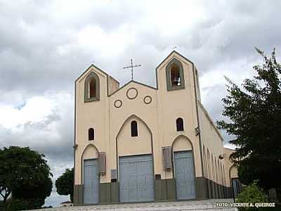 IGREJA MATRIZ DE S.FRANCISCO DE ASSIS
FOTO VICENTE A. QUEIROZ - FORQUILHA - CE