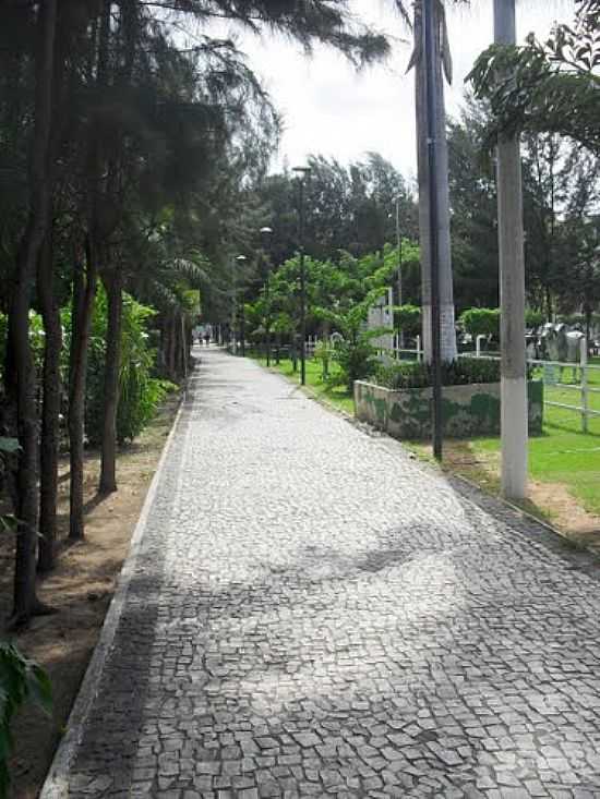 PRAA GOMES DE FREITAS EM FORTALEZA-CE-FOTO:NEY MADEIRA - FORTALEZA - CE