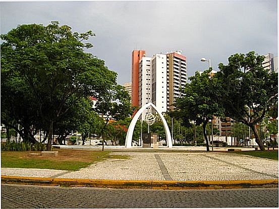 PRAA PORTUGAL EM FORTALEZA-FOTO:FRANCISCO EDSON MEND - FORTALEZA - CE