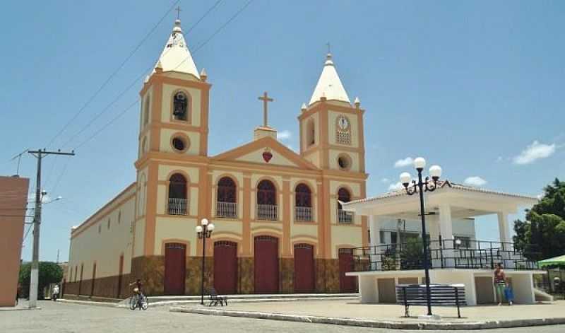 PO DE AUCAR-AL-MATRIZ DO SAGRADO CORAO DE JESUS-FOTO:HELIO FIALHO - PO DE ACAR - AL