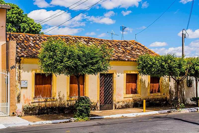 GRANJA-CE-UMA DAS CASAS MAIS ANTIGAS-FOTO:ARAGO - GRANJA - CE