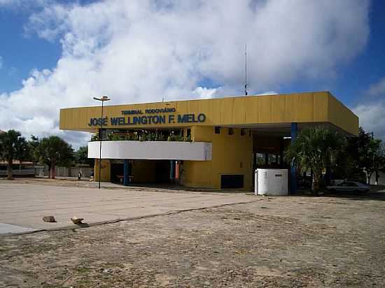 GUARACIABA DO NORTE-CE-TERMINAL RODOVIRIO-FOTO:DARLANBLUE - GUARACIABA DO NORTE - CE