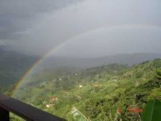 ARCO IRIS NA REGIO DE GUARAMIRANGA-FOTO:ROBERIO MARQUES - GUARAMIRANGA - CE