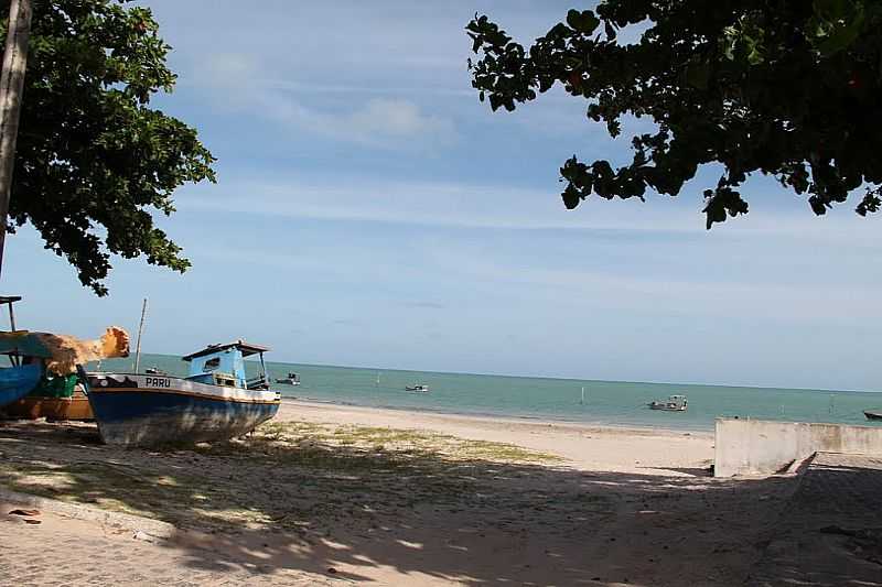 PARIPUEIRA-AL-BARCOS PESQUEIROS NA PRAIA-FOTO:IVERSON MAGALHAES - PARIPUEIRA - AL