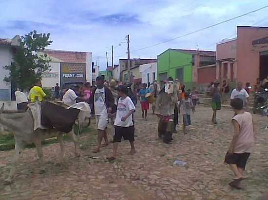 FESTA DOS CARETAS EM IBICU-FOTO:EDNAMARTINIANO2 - IBICU - CE