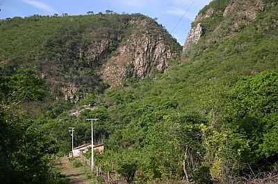 UMA CASINHA NO P DA SERRA-FOTO:DARLAN FONTENELE MAG  - IBUGUAU - CE