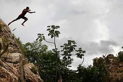 BANHO DE PIRAPORA-FOTO:DARLAN FONTENELE MAG  - IBUGUAU - CE