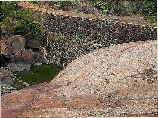 IC-CE-BARRAGEM DE PEDRA DE LAJEIRO-FOTO:HELIO FREIRE DA SILVA  - IC - CE