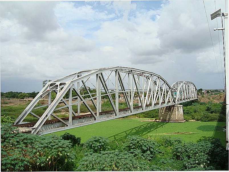 IGUATU-CE-PONTE SOBRE O RIO JAGUARIBE-FOTO:JOSE MOREIRA SILVA MOREIRA - IGUATU - CE