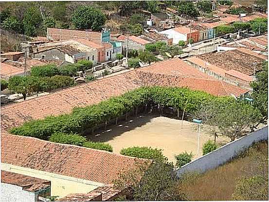 CAMPO NA ESCOLA PE.CCERO-FOTO:DANILO SOBREIRA CND - INGAZEIRAS - CE