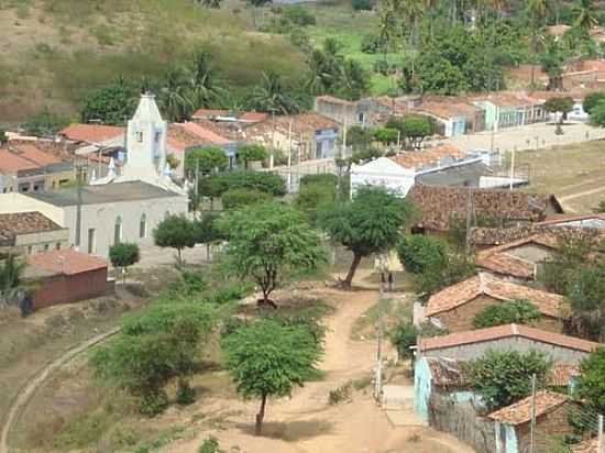 VISTA DA IGREJA E DA ESTAO-FOTO:DANILO SOBREIRA CND - INGAZEIRAS - CE