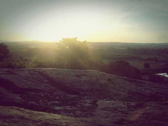 POR DO SOL, VISTO DE CIMA DA PEDRA DE SO SEBASTIO, POR MONIZE WRUCK - IPAUMIRIM - CE