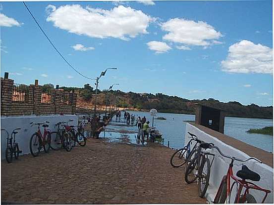 TRAVESSIA NA BARRAGEM, POR AMARAL - ITAIABA - CE