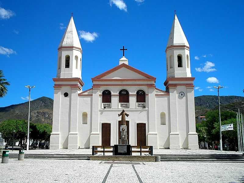 ITAPIPOCA-CE-CATEDRAL DE N.SRA.DAS MERCS-FOTO:IVO DIAS - ITAPIPOCA - CE