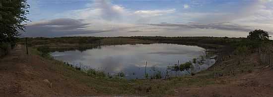 LAGOA EM  JORDO-CE-FOTO:RWAGNERVM - JORDO - CE